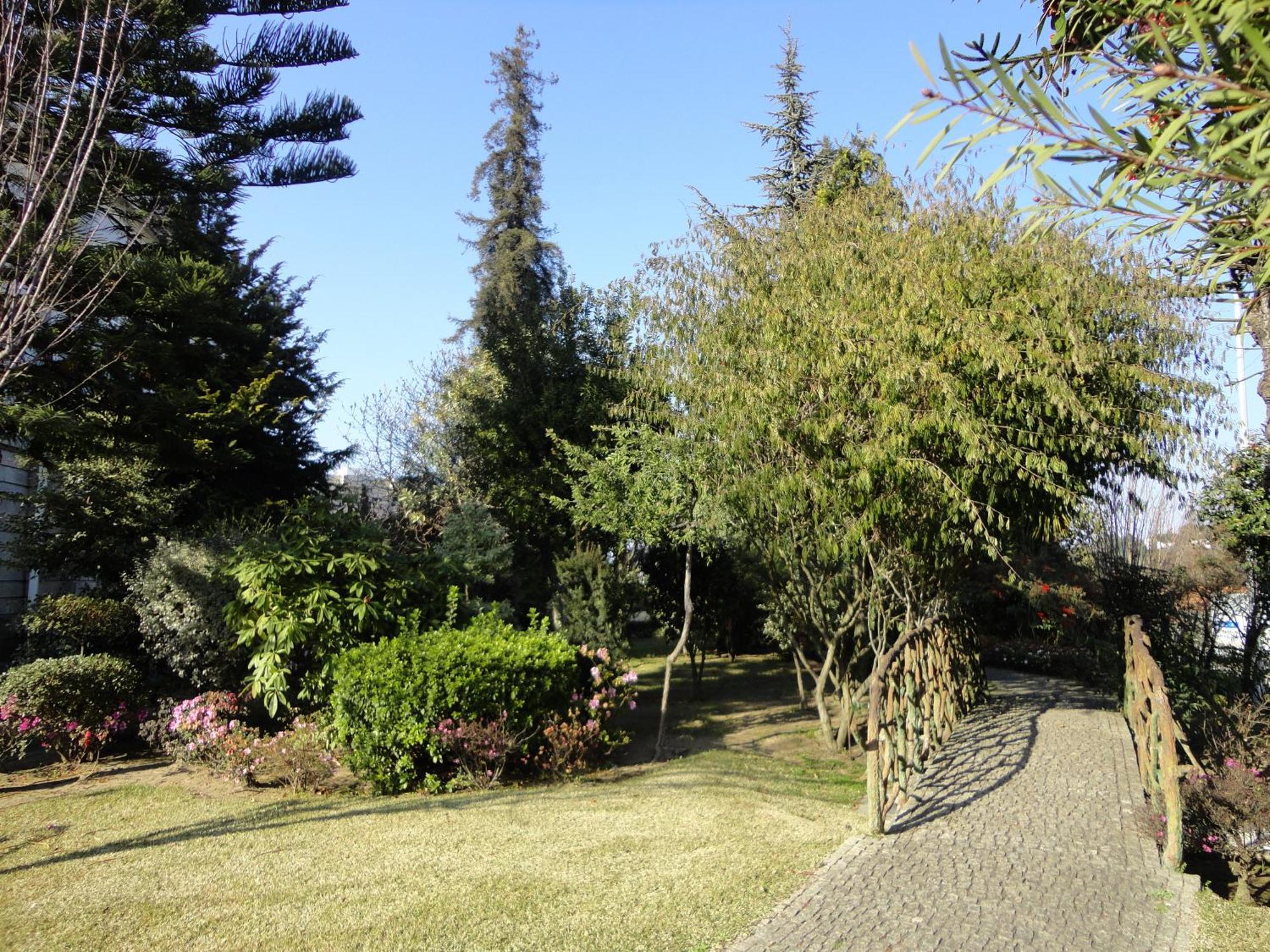 Hotel Villa Garden Брага Экстерьер фото